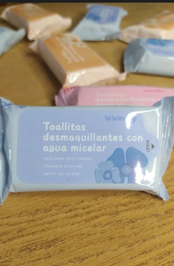 TOALLITAS DESMAQUILLANTES