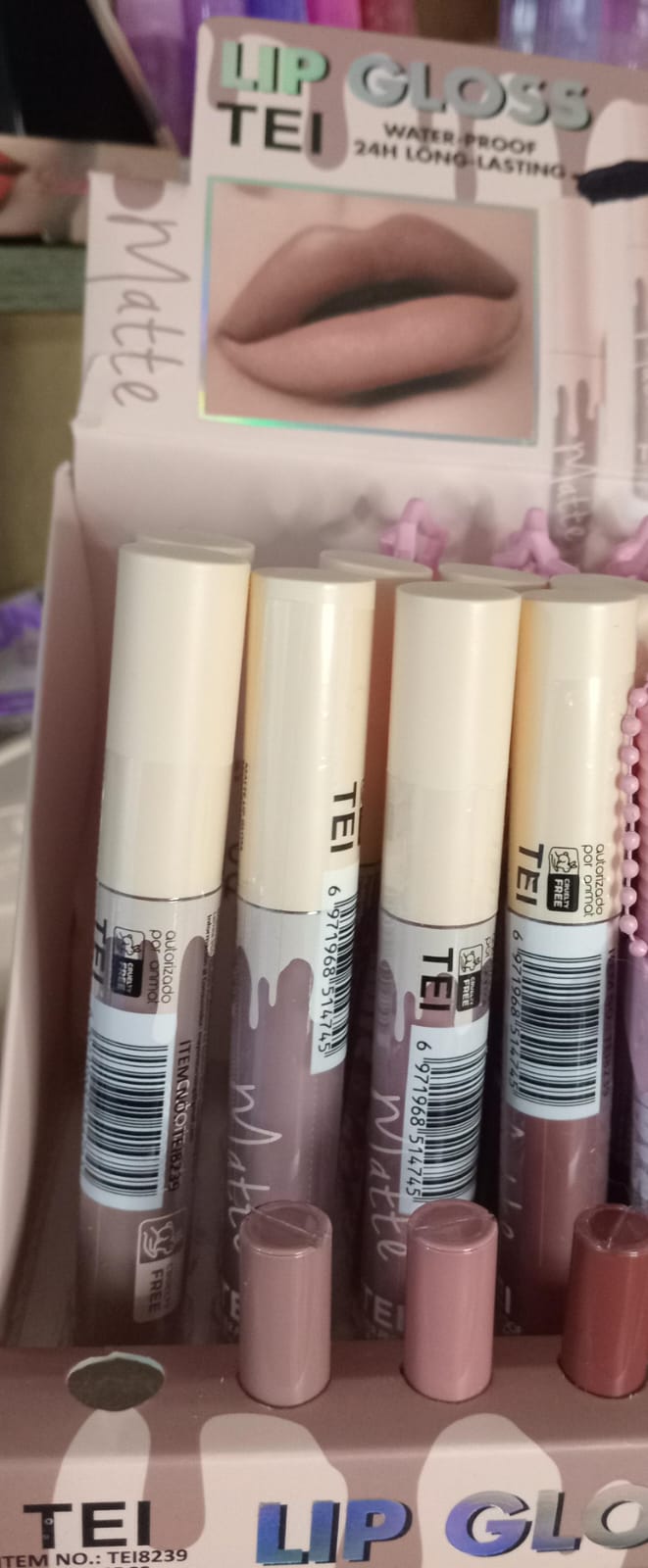 Lip gloss matte