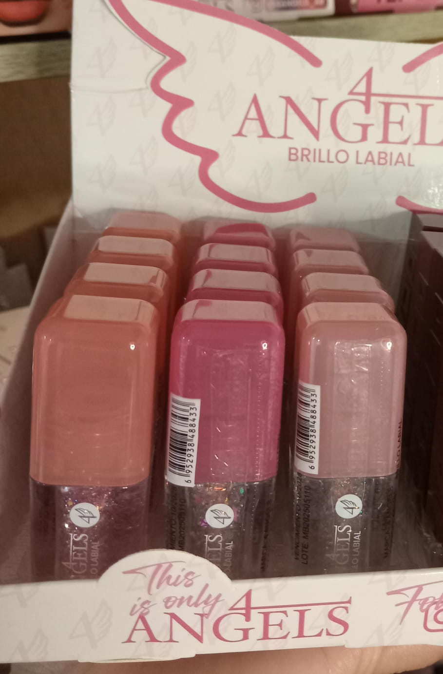 Brillo labial con glitters